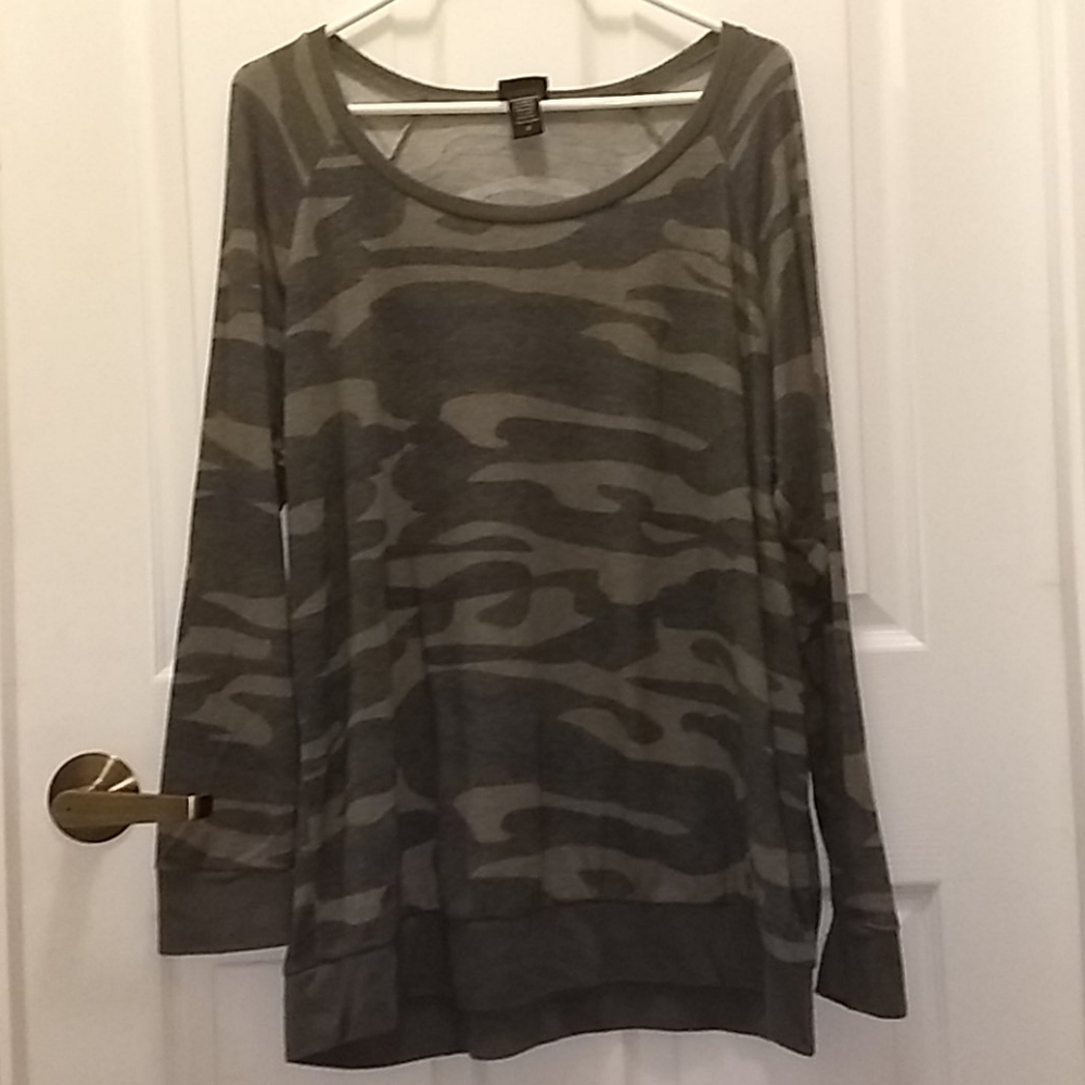 Torrid camo sweatshirt